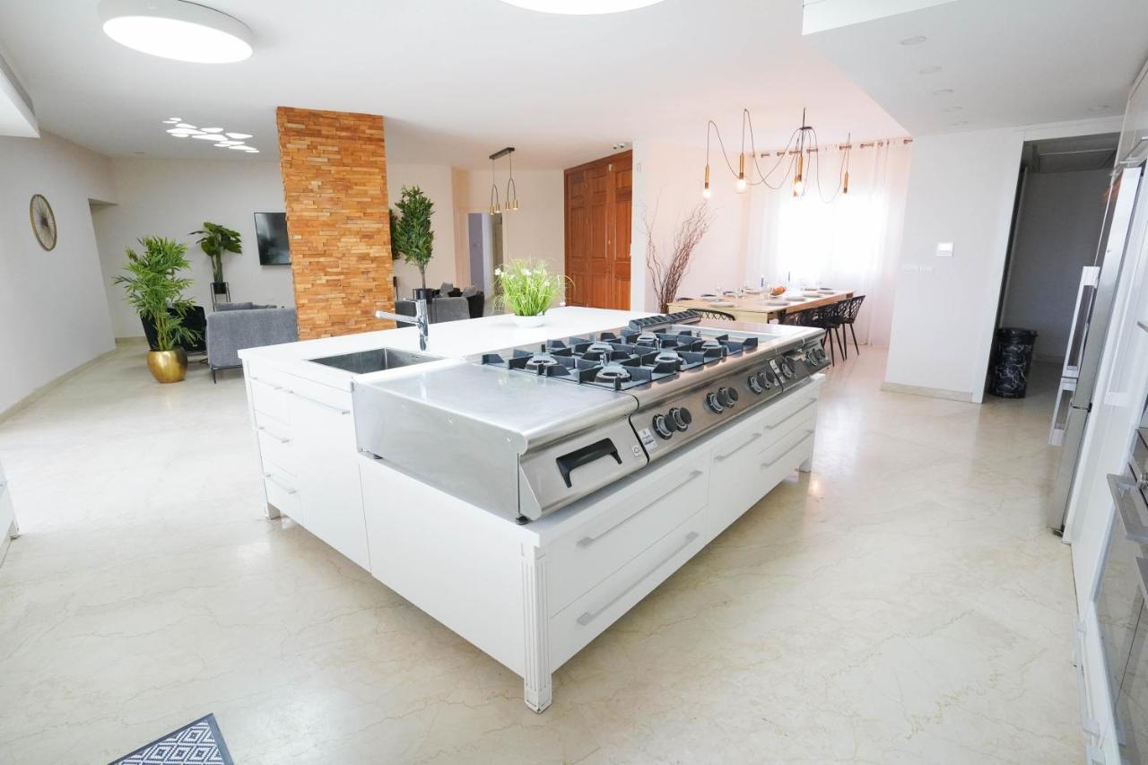 Yalarent Enorma Complex With Shared Heated Pool Apartment Eilat Ngoại thất bức ảnh